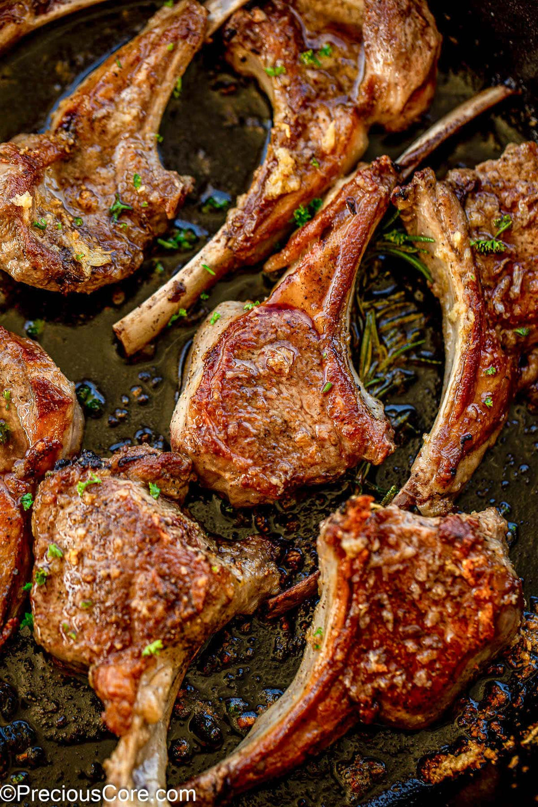 Pan-seared seasoned lamb chops